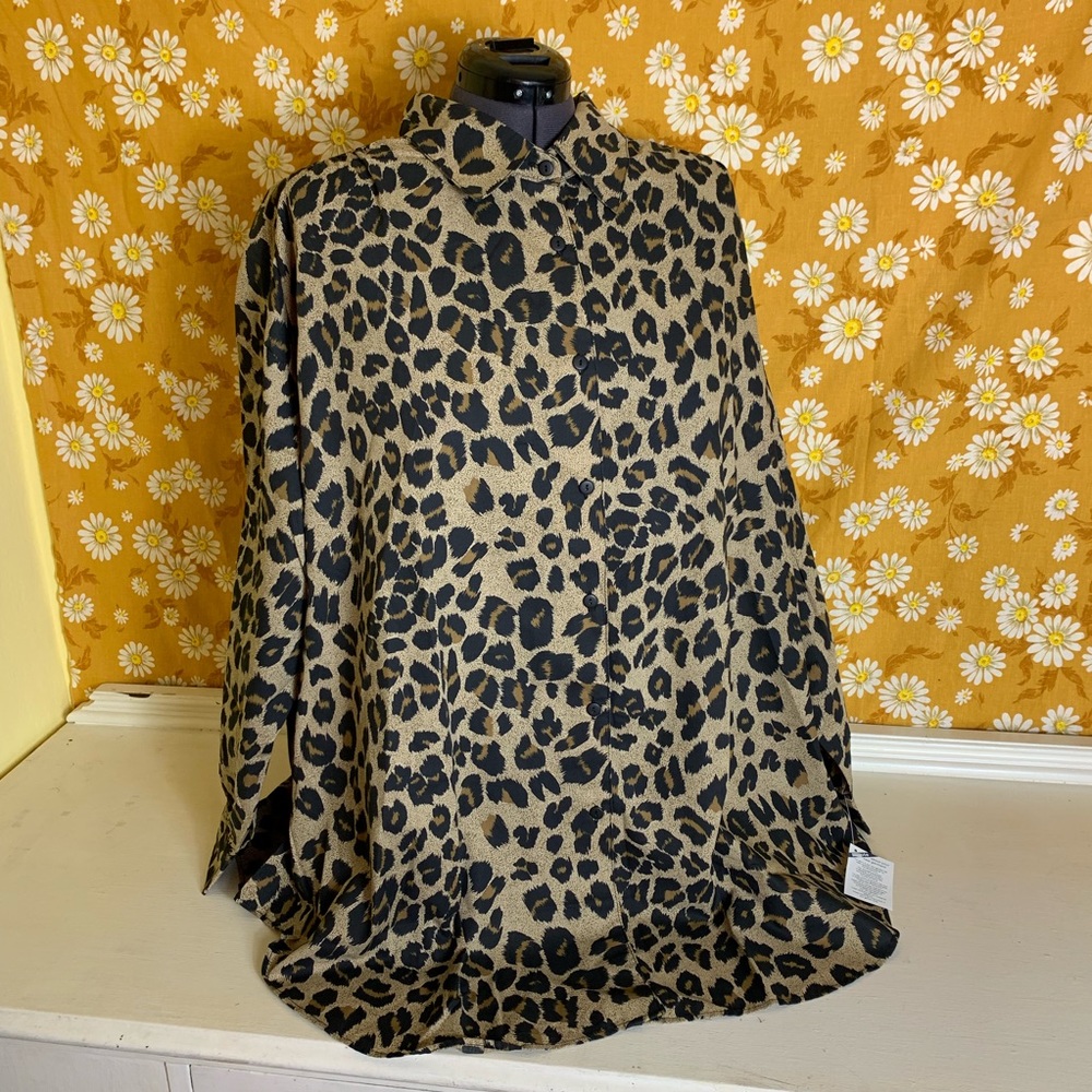 Roaman’s cheetah print button down shirt 3x